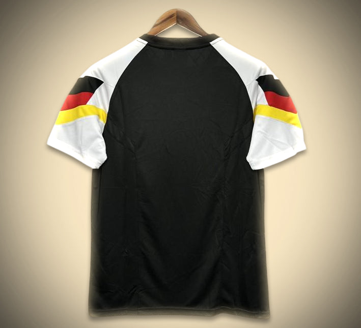 t-shirt-de-football-allemagne-style-concept-noir-pour-supporter-et-fan T shirt piłkarski Niemcy styl koncepcyjny czarny dla kibica i fana