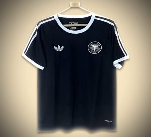 maillot-concept-noir-anniversaire-de-l-equipe-d-allemagne-edition-125-ans koszulka concept czarna rocznica reprezentacji Niemiec edycja 125 lat