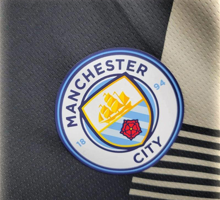 maillot-de-foot-manchester-city-style-moderne koszulka piłkarska Manchester City styl nowoczesny