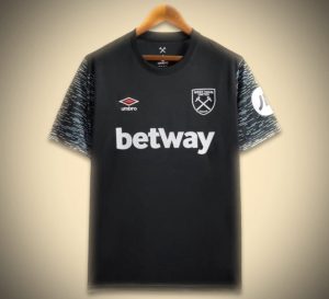 MAILLOTWESTHAMTHIRD-1.jpg Koszulka West Ham Third 2024-2025 widok z przodu