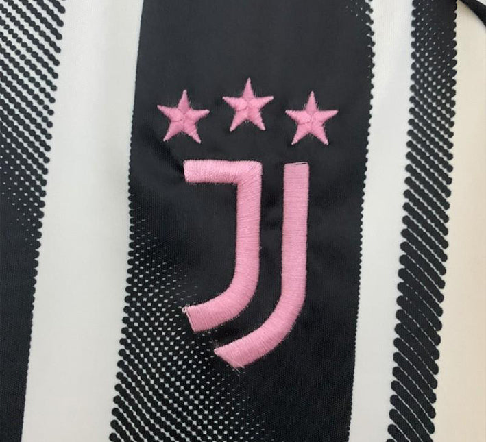 maillot-domicile-juventus-saison-vingt-cinq-vingt-six-noir-et-blanc Koszulka domowa Juventus sezon dwadzieścia pięć dwadzieścia sześć czarno-biała