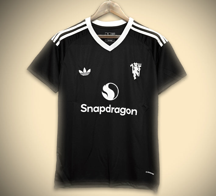 maillot-manchester-united-gardien-noir-2425 Koszulka Manchester United Bramkarska Czarna 2425