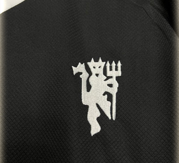 tenue-de-gardien-de-but-manchester-united-noir-manches-longues Strój bramkarza Manchester United czarny z długim rękawem