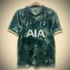 Maillottottenham243e-1.jpg Koszulka Tottenham Domowa Edycja Zielona 2024-2025 widok z przodu