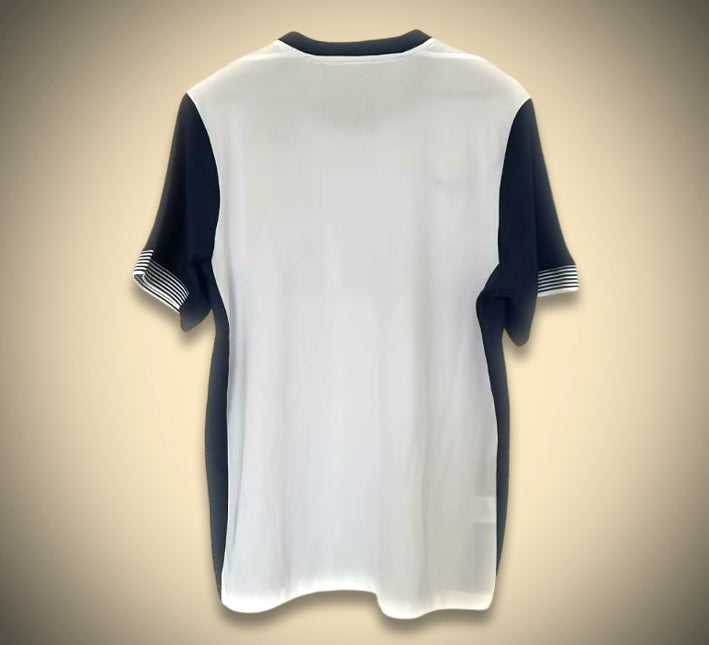 Maillottottenhamdomiciledos.jpg Koszulka Tottenham Domowa 2025-2026 widok z profilu