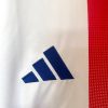 maillotOLdomicileADIDAS.jpg Koszulka Olympique Lyonnais Domowa 2024-2025 widok z profilu