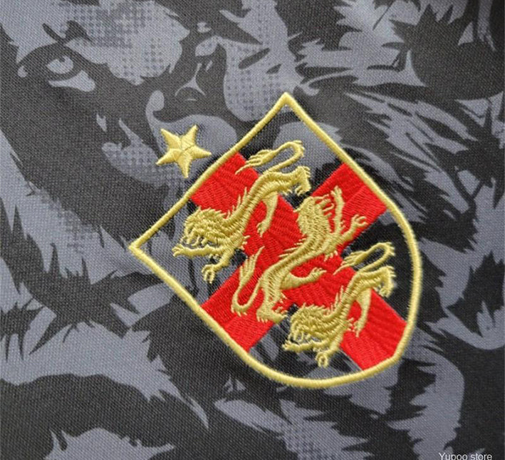 Maillot Concept Angleterre Édition Comma Noir 2024 vue de profil