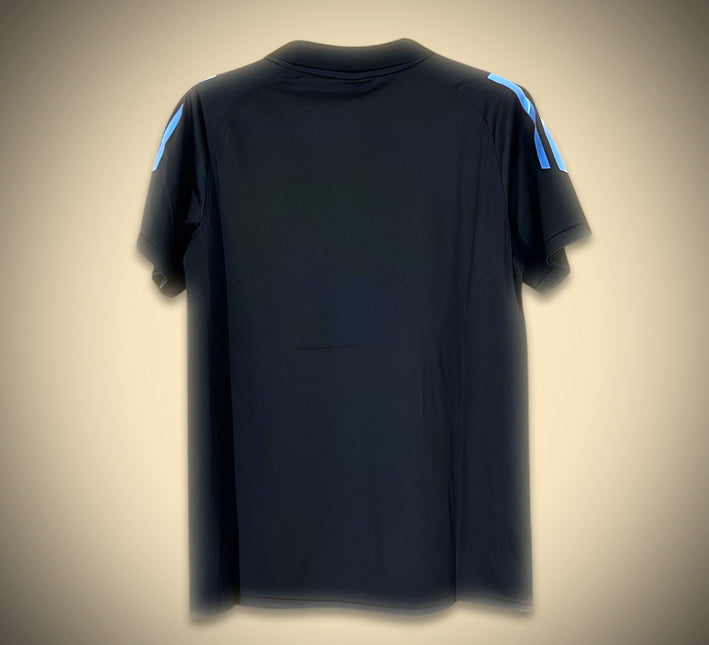 polo-de-football-argentine-2024-maillot-supporter-bleu-et-blanc Polo piłkarskie Argentyny 2024 koszulka kibica niebiesko-biała