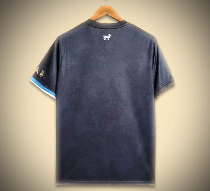 maillot-de-football-concept-argentine-edition-stussy-saison-2024-bleu-et-blanc koszulka piłkarska concept Argentyna edycja Stussy sezon 2024 niebieska i biała