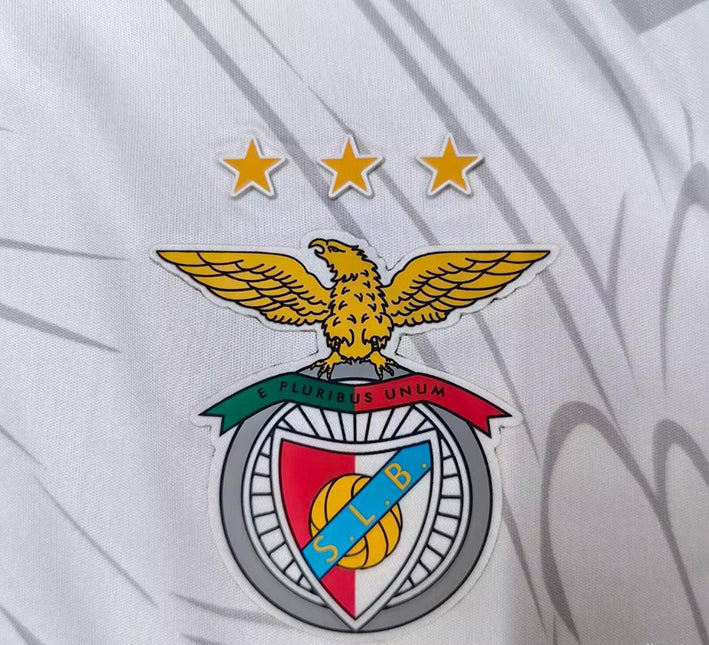 maillot-concept-benfica-saison-2025-2026-design-moderne-rouge-et-blanc Koszulka concept Benfica sezon 2025 2026 nowoczesny design czerwono-biały