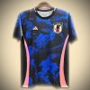 maillot-concept-japon-dragon-noir-et-bleu-pour-fan-de-football koszulka concept Japonia smok czarno-niebieska dla fana piłki nożnej
