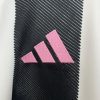tenue-officielle-juventus-a-domicile-jersey-football-manches-courtes Oficjalny strój Juventus domowy koszulka piłkarska z krótkim rękawem