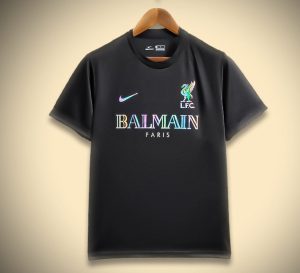 maillot-concept-liverpool-edition-balmain-2425 Maillot Concept Liverpool Edition Balmain 2425