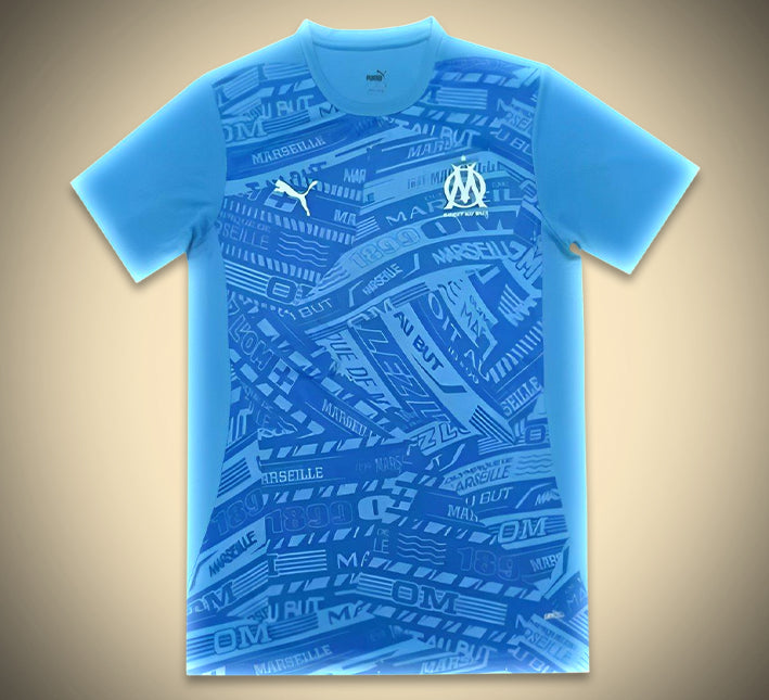 maillotmarseilledomicilebleu-1.jpg Koszulka Olympique Marseille Przedmeczowa 2024-2025 widok z przodu