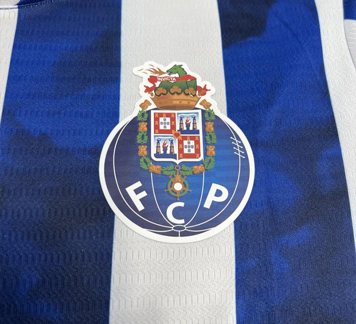 maillot-domicile-fc-porto-saison-2024-2025-bleu-et-blanc Koszulka domowa FC Porto sezon 2024 2025 niebieska i biała