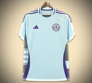 maillotscotlandexterieur-1.jpg Koszulka Szkocja Wyjazdowa 2024 widok z przodu
