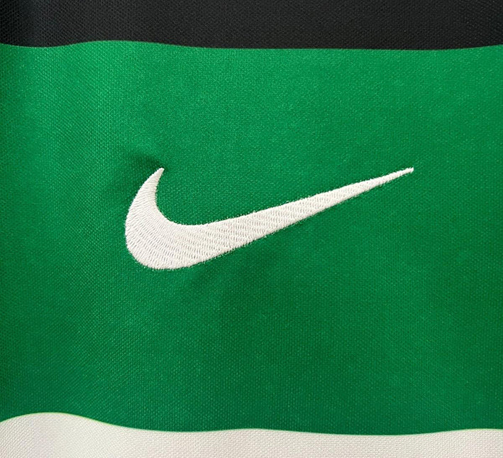 maillotsportingdomicilenike.jpg Koszulka Sporting CP Domowa 2024-2025 detal tkaniny