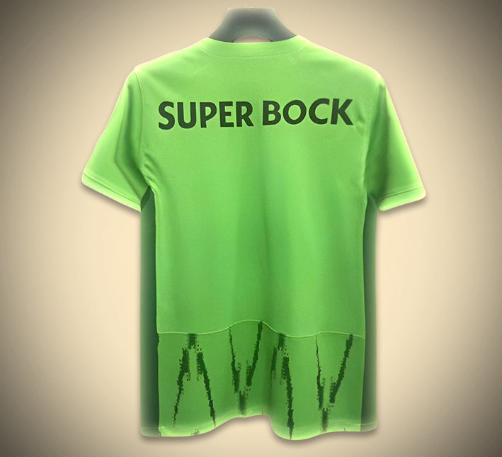 maillotsportingthirddos.jpg Koszulka Sporting CP Third Zielona 2024-2025 widok z boku
