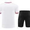 ensemble-maillot-et-short-liverpool-saison-2024-2025-tenue-de-football-rouge Komplet koszulka i spodenki Liverpool sezon 2024 2025 strój piłkarski czerwony