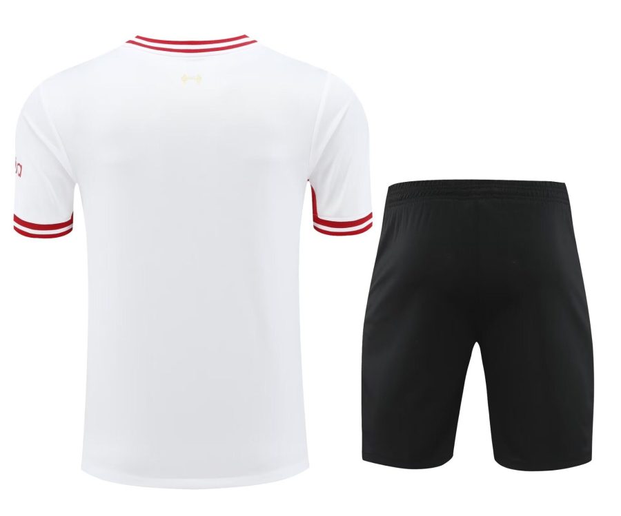 ensemble-maillot-et-short-liverpool-saison-2024-2025-tenue-de-football-rouge Komplet koszulka i spodenki Liverpool sezon 2024 2025 strój piłkarski czerwony