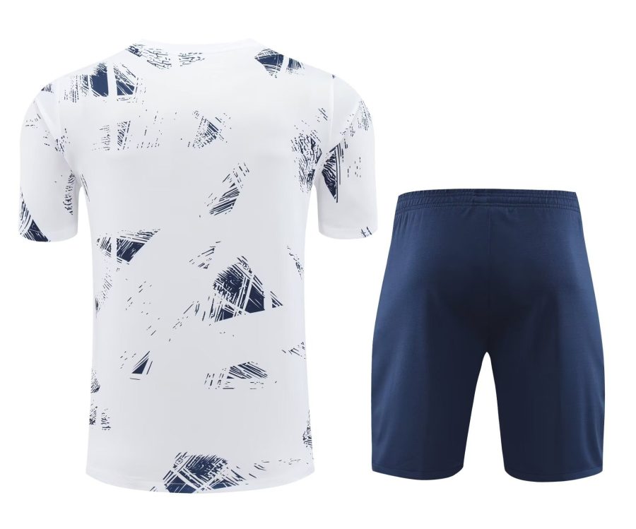 ensemble-maillot-et-short-psg-saison-2024-2025-tenue-officielle-domicile Komplet koszulka i spodenki PSG sezon 2024 2025 oficjalny strój domowy