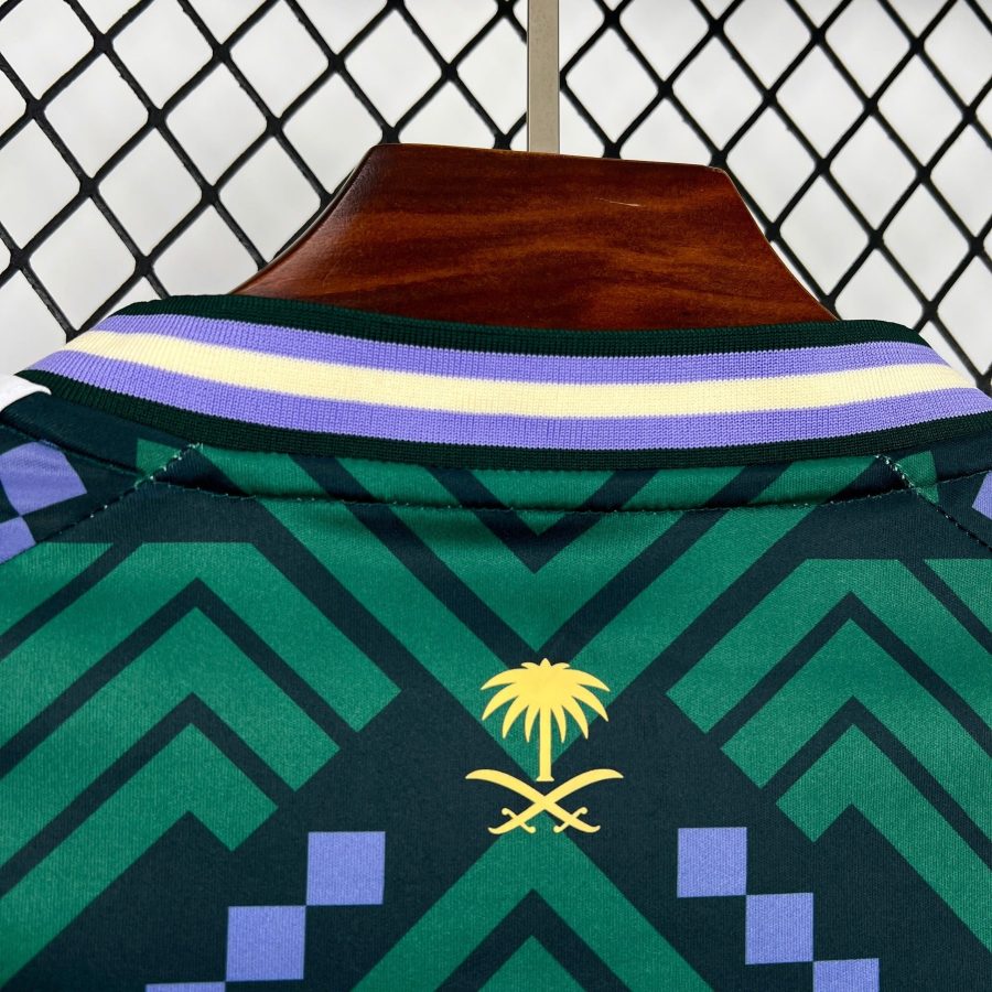 jersey-football-arabie-saoudite-2026-pour-supporters-et-collection Koszulka piłkarska Arabia Saudyjska 2026 dla kibiców i kolekcjonerów