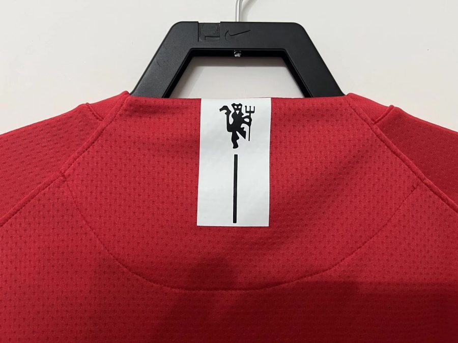 Jersey piłkarski Manchester United czerwony z długimi rękawami strój domowy vintage