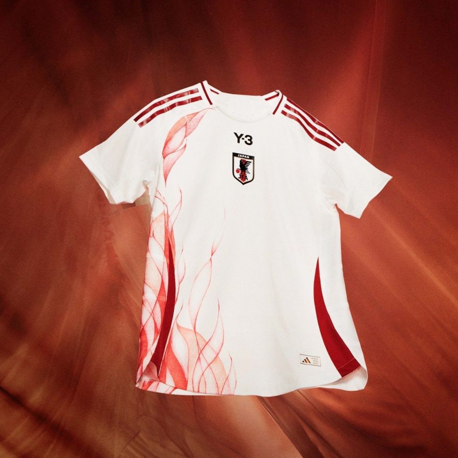jersey-japon-exterieur-2024-equipe-nationale-coupe-et-design-moderne koszulka Japonia Wyjazdowa 2024 reprezentacja narodowa krój i nowoczesny design
