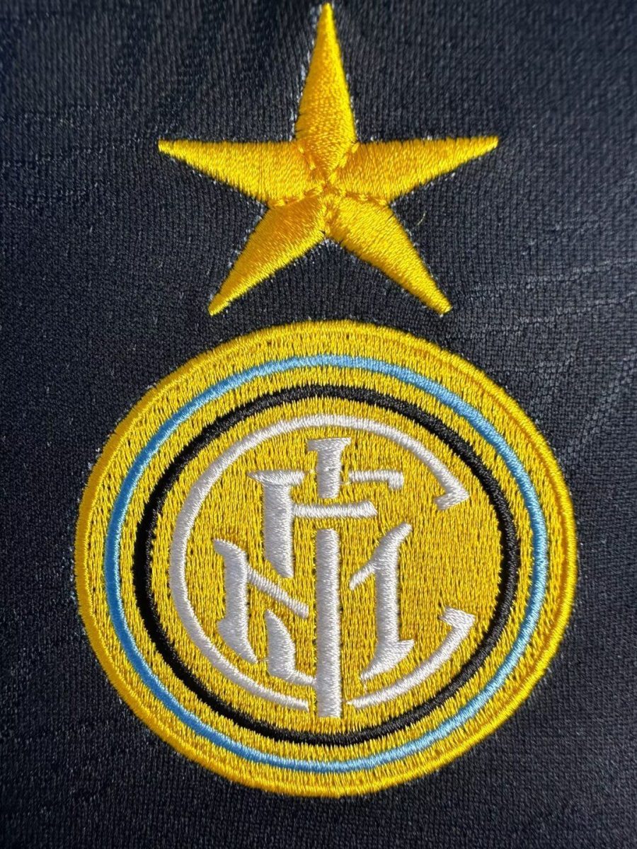 jersey vintage Inter Milan bleu et noir années 1990