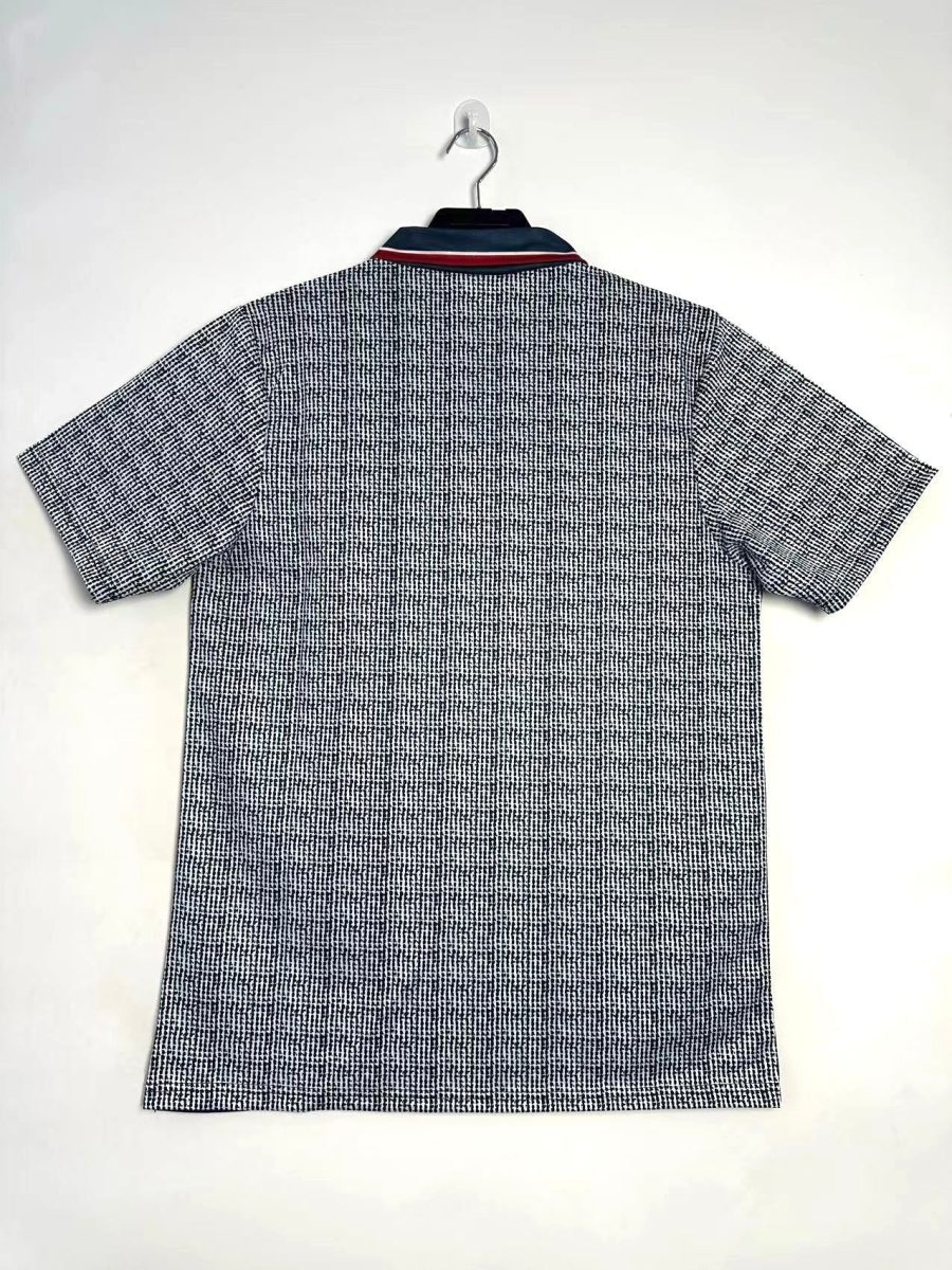 jersey-vintage-manchester-united-exterieur-annees-1990 koszulka vintage Manchester United wyjazdowa lata 90