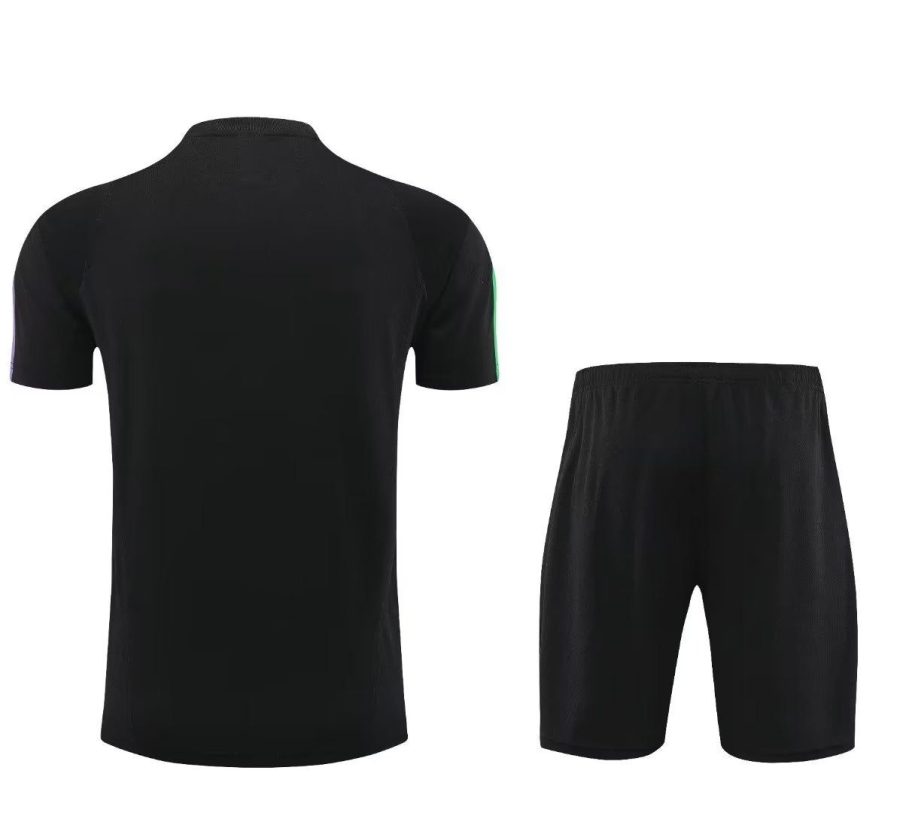 Kit treningowy Bayern Monachium czarny sezon 2023 2024 strój treningowy piłkarski