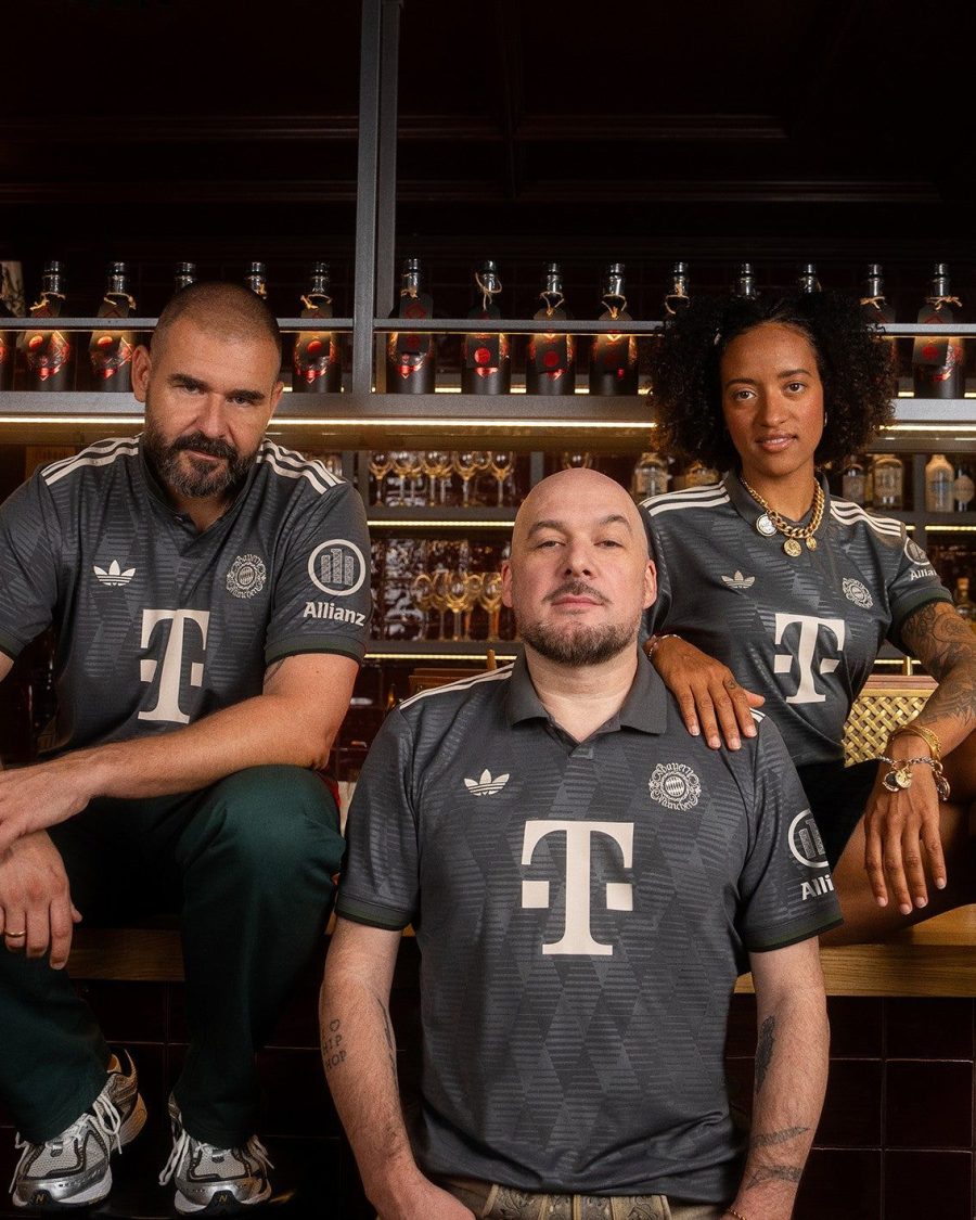 koszulka Bayern Munich edycja Oktoberfest sezon dwa tysiące dwadzieścia cztery dwa tysiące dwadzieścia pięć