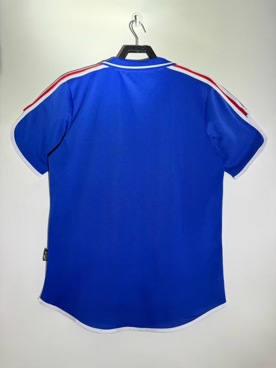 maillot-de-football-equipe-de-france-domicile-saison-deux-mille-col-tricolore koszulka piłkarska reprezentacji Francji domowa sezon dwa tysiące kołnierz trójkolorowy