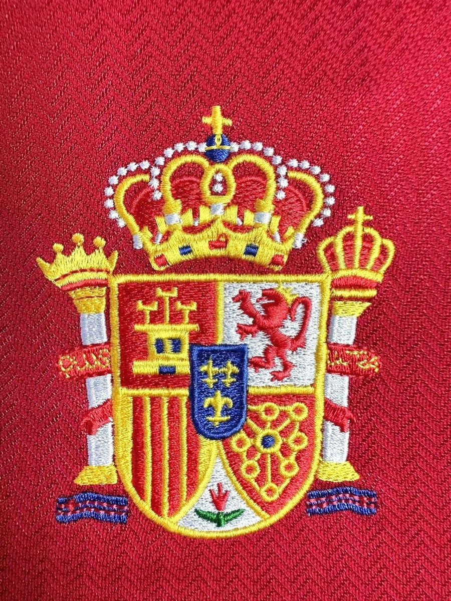 koszulka domowa Hiszpania Mundial Francja tysiąc dziewięćset dziewięćdziesiąt osiem