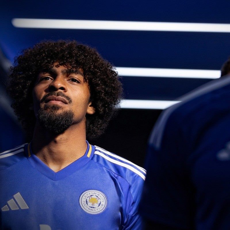 koszulka domowa Leicester City sezon dwa tysiące dwadzieścia cztery dwa tysiące dwadzieścia pięć niebieska oficjalna Premier League