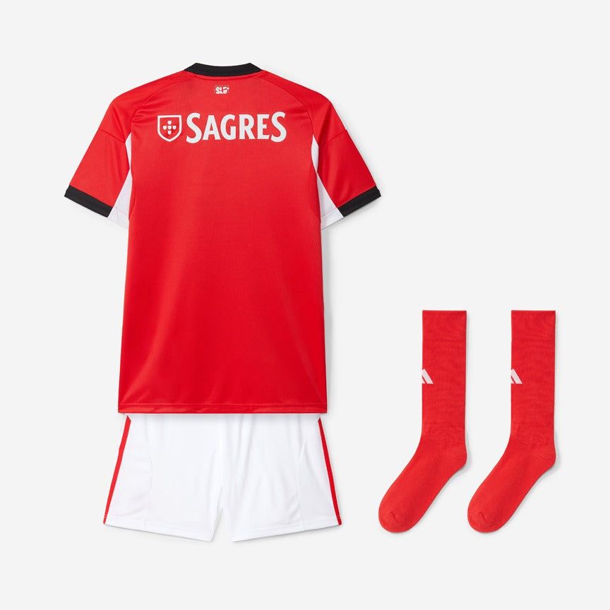 maillot-enfant-sl-benfica-domicile-saison-2025-2026-avec-short-et-chaussettes koszulka dziecięca SL Benfica domowa sezon 2025 2026 z szortami i skarpetkami