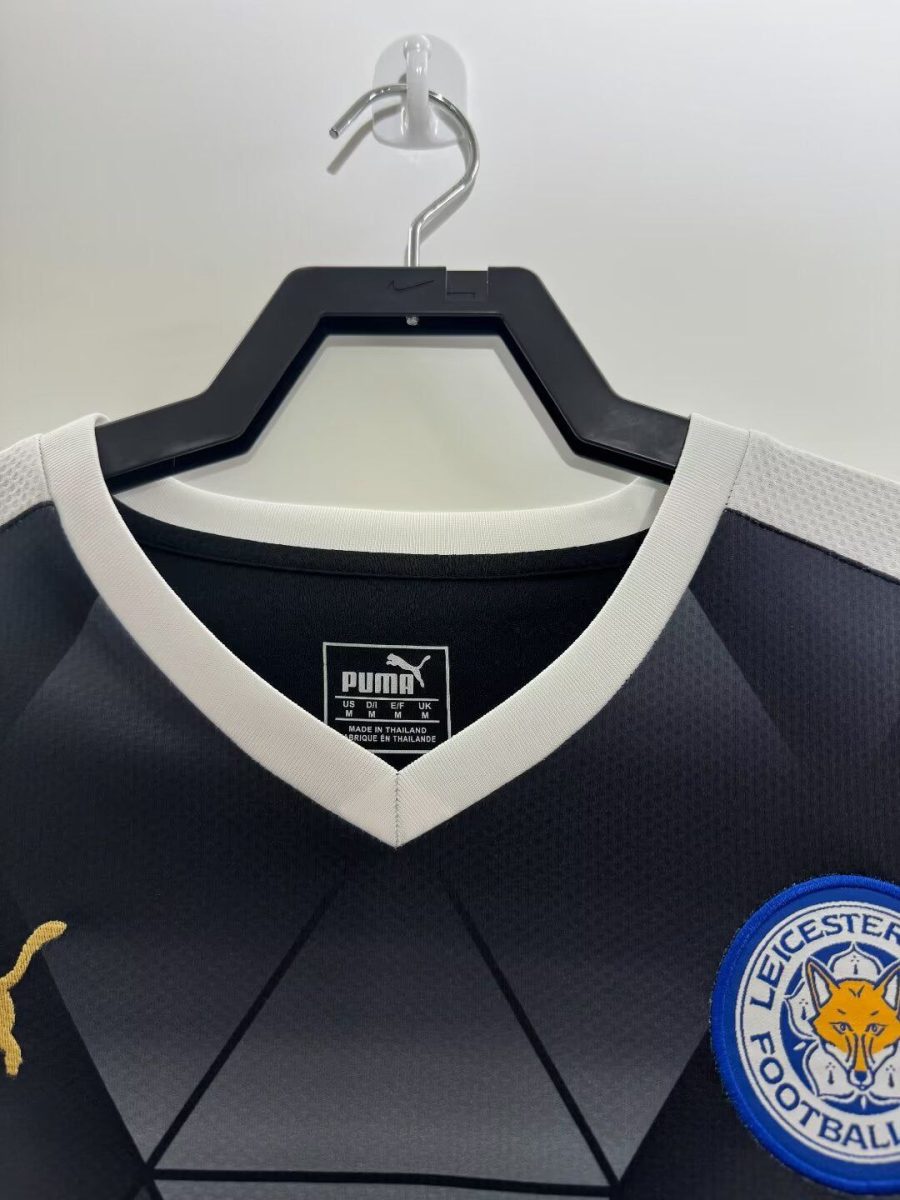 koszulka wyjazdowa Leicester City sezon 2015 2016