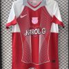 maillot-fc-barcelona-x-karol-g-rouge KOSZULKA FC BARCELONA x KAROL G CZERWONA