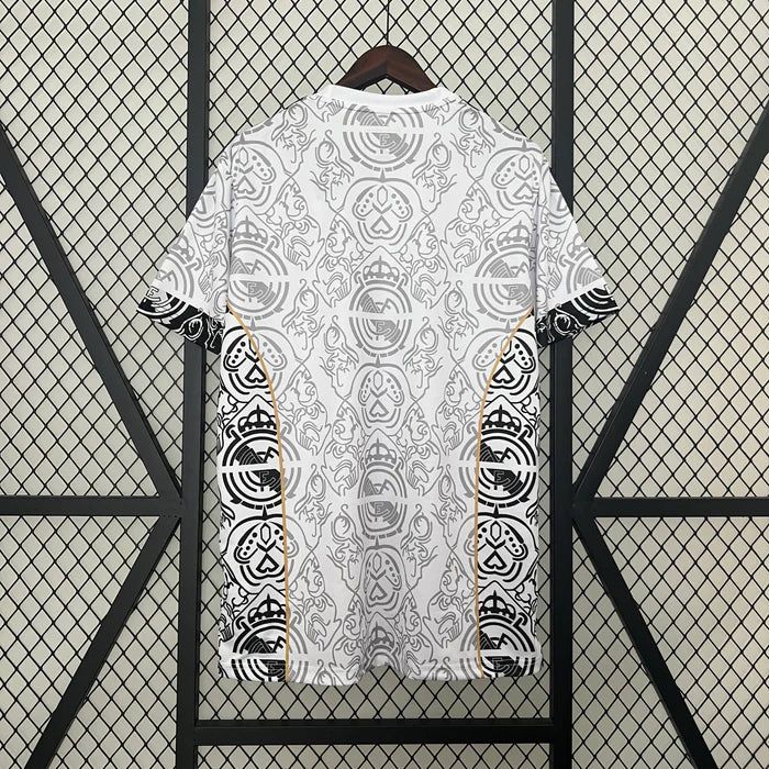 maillot-special-real-madrid-saison-2024-2025-tenue-officielle-supporter koszulka specjalna Real Madryt sezon 2024 2025 oficjalny strój kibica