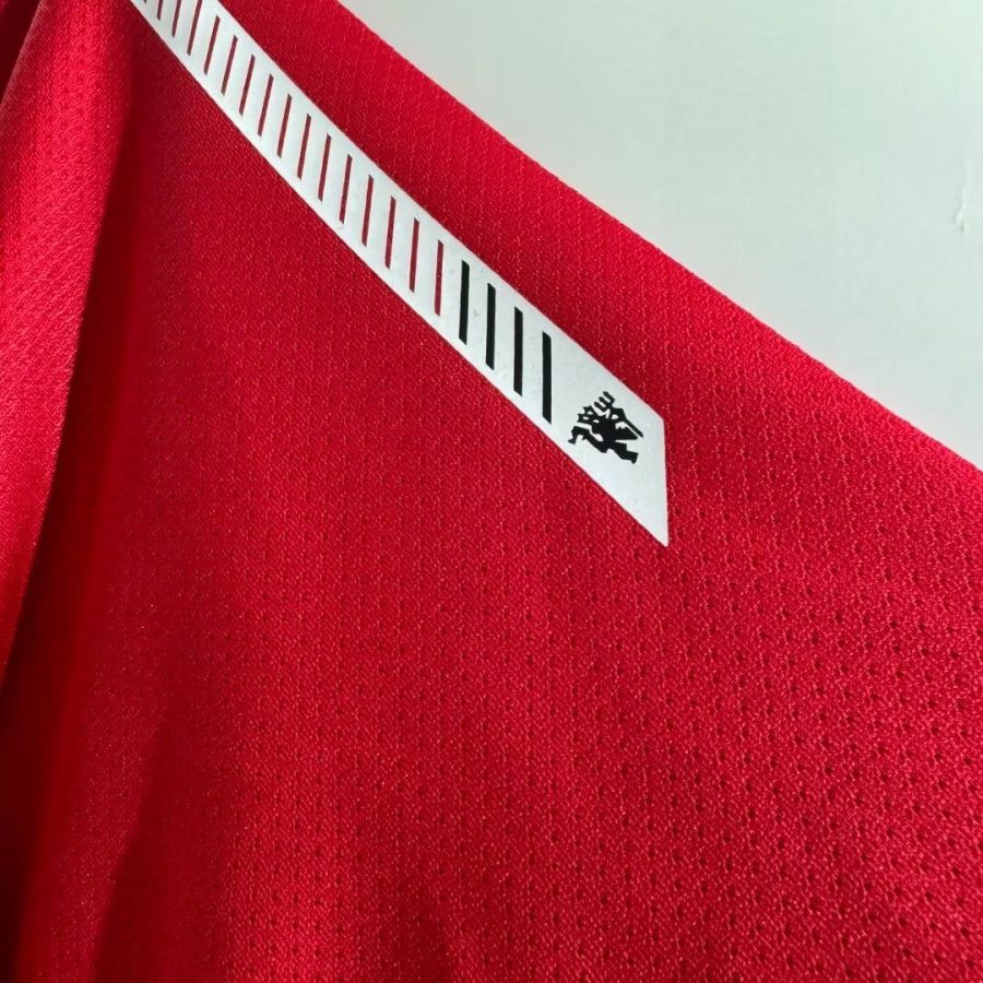 koszulka vintage Manchester United domowa kolekcja 2010 2011