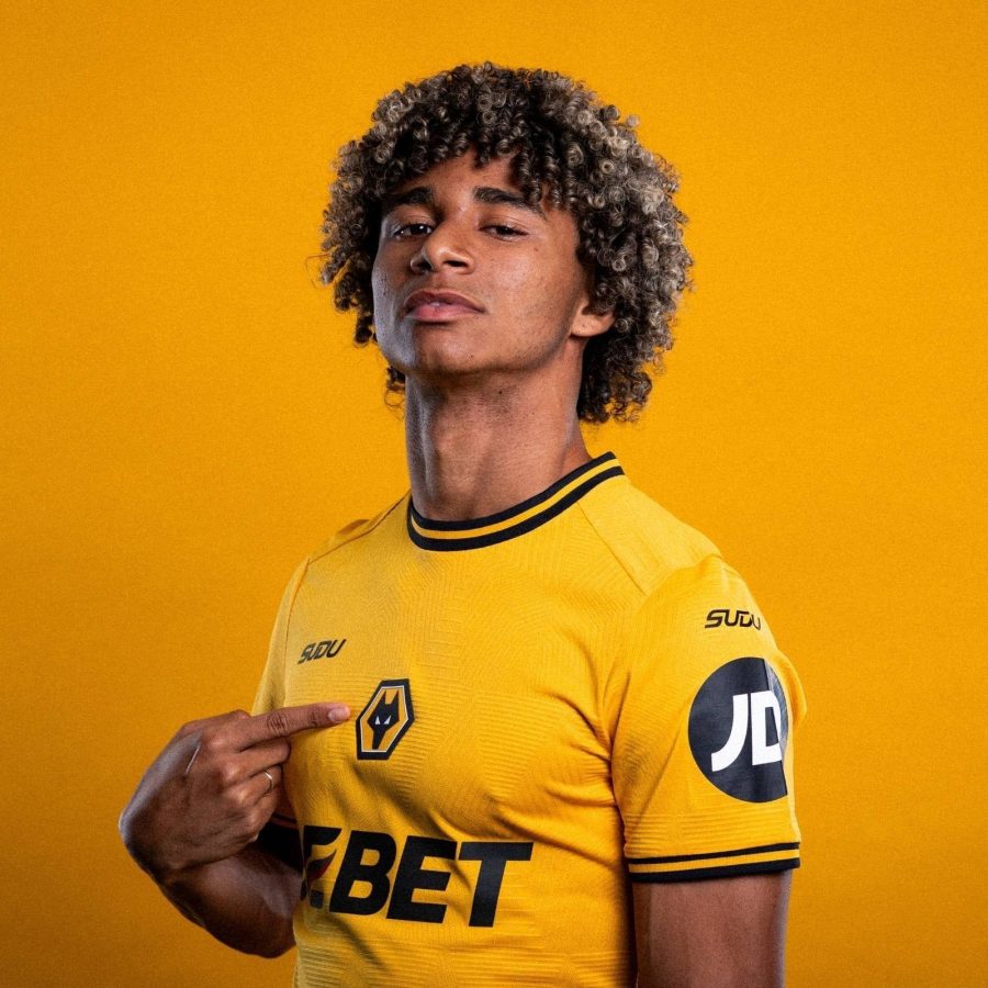 tenue-de-football-wolverhampton-domicile-pour-supporter-collection-2024-2025 Strój piłkarski Wolverhampton domowy dla kibica kolekcja 2024 2025