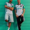 tenue-exterieure-newcastle-united-troisieme-maillot-football-collection-deux-mille-vingt-quatre-deux-mille-vingt-cinq strój Wyjazdowa Newcastle United trzeci koszulka piłkarska kolekcja dwa tysiące dwadzieścia cztery dwa tysiące dwadzieścia pięć