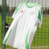 tenue-officielle-algerie-football-couleur-blanc-et-vert-2024-2025 oficjalny strój Algieria piłkarski kolor biało-zielony 2024 2025