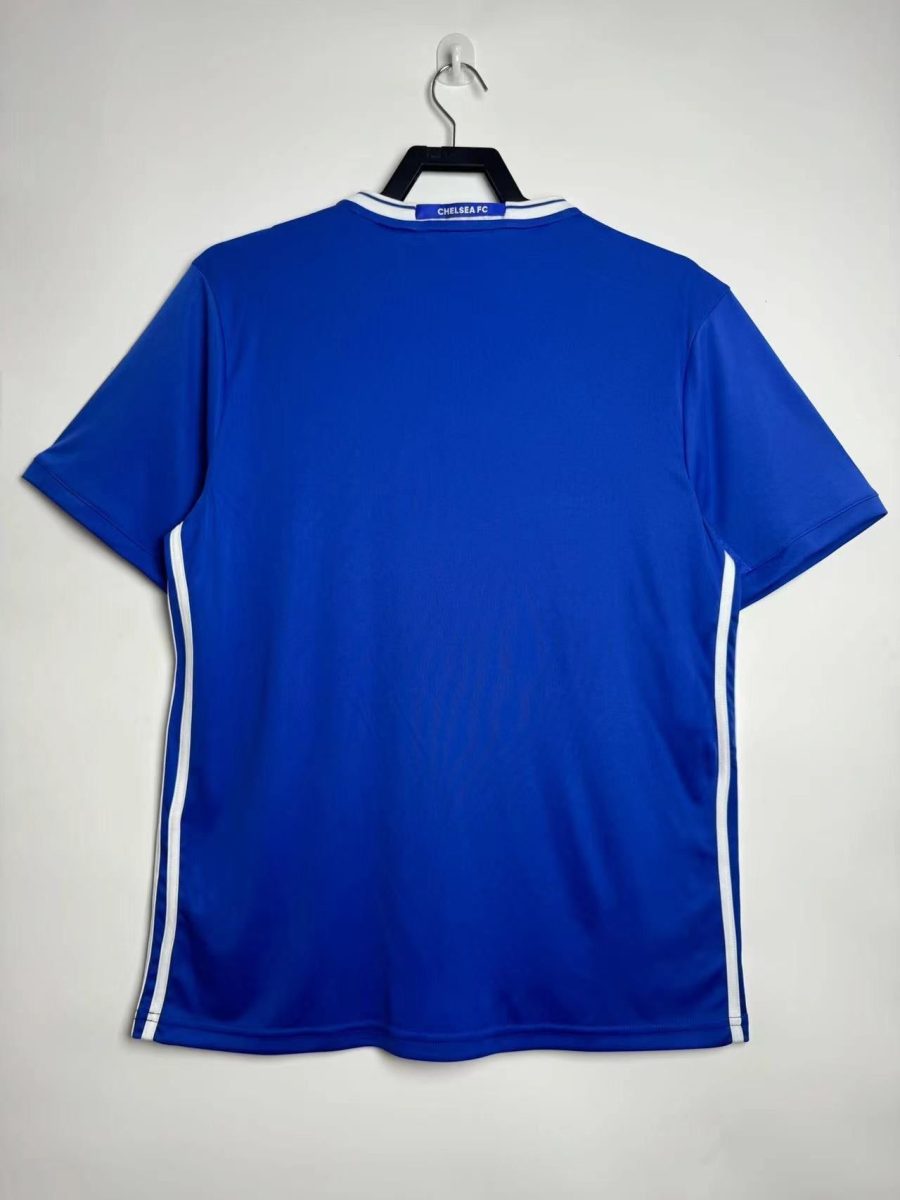 tenue-officielle-chelsea-a-domicile-2016-2017-jersey-bleu-de-football oficjalny strój Chelsea domowy 2016 2017 niebieska koszulka piłkarska