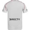 tenue-officielle-river-plate-a-domicile-nouvelle-collection oficjalny strój domowy River Plate nowa kolekcja
