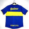 tenue-supporter-boca-juniors-maillot-maison-bleu-jaune Strój kibica Boca Juniors koszulka domowa niebiesko-żółta