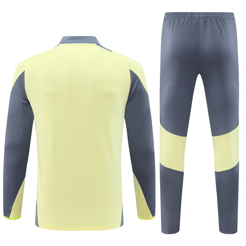 veste-de-survetement-ajax-avec-pantalon-assorti-tenue-sportive Kurtka dresowa Ajax ze spodniami w komplecie strój sportowy
