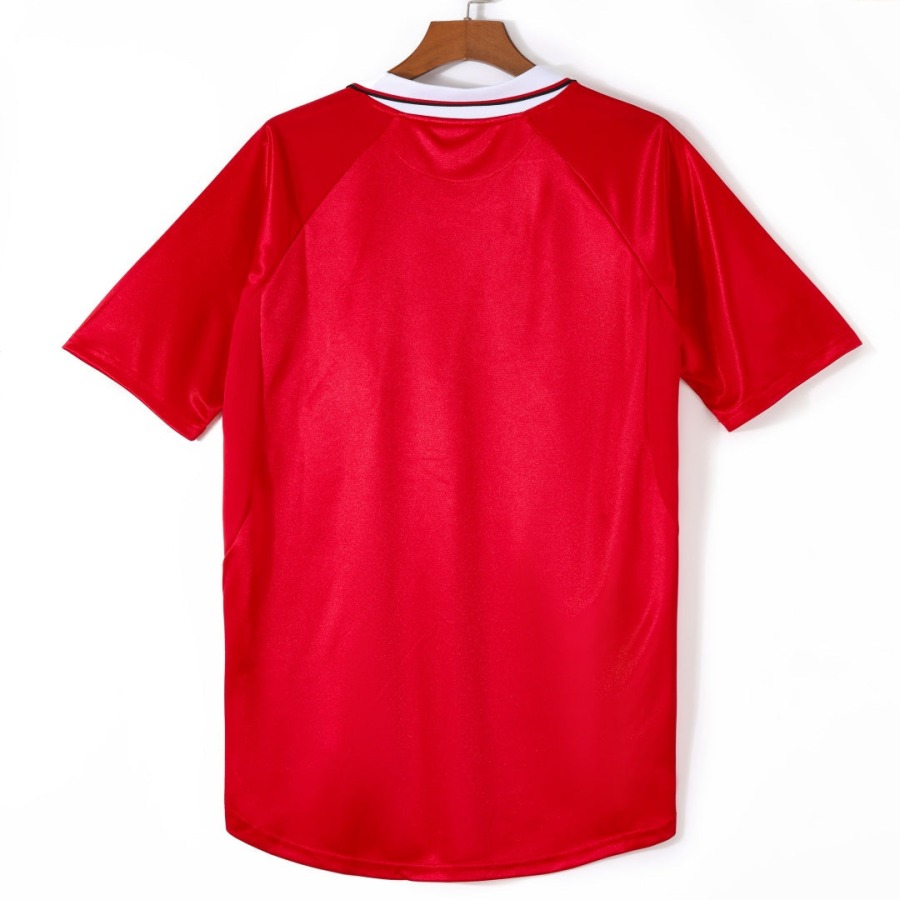 01e64364c13f2671e720154670098ac6.jpg Koszulka Manchester United Domowa Retro 1999-2000