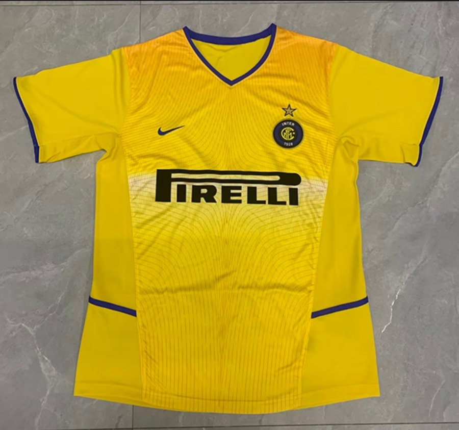 0F8B05A4-BA8C-4979-AE67-7F3BD6EDFFA7.jpg Koszulka Inter Milan Wyjazdowa 2002/03