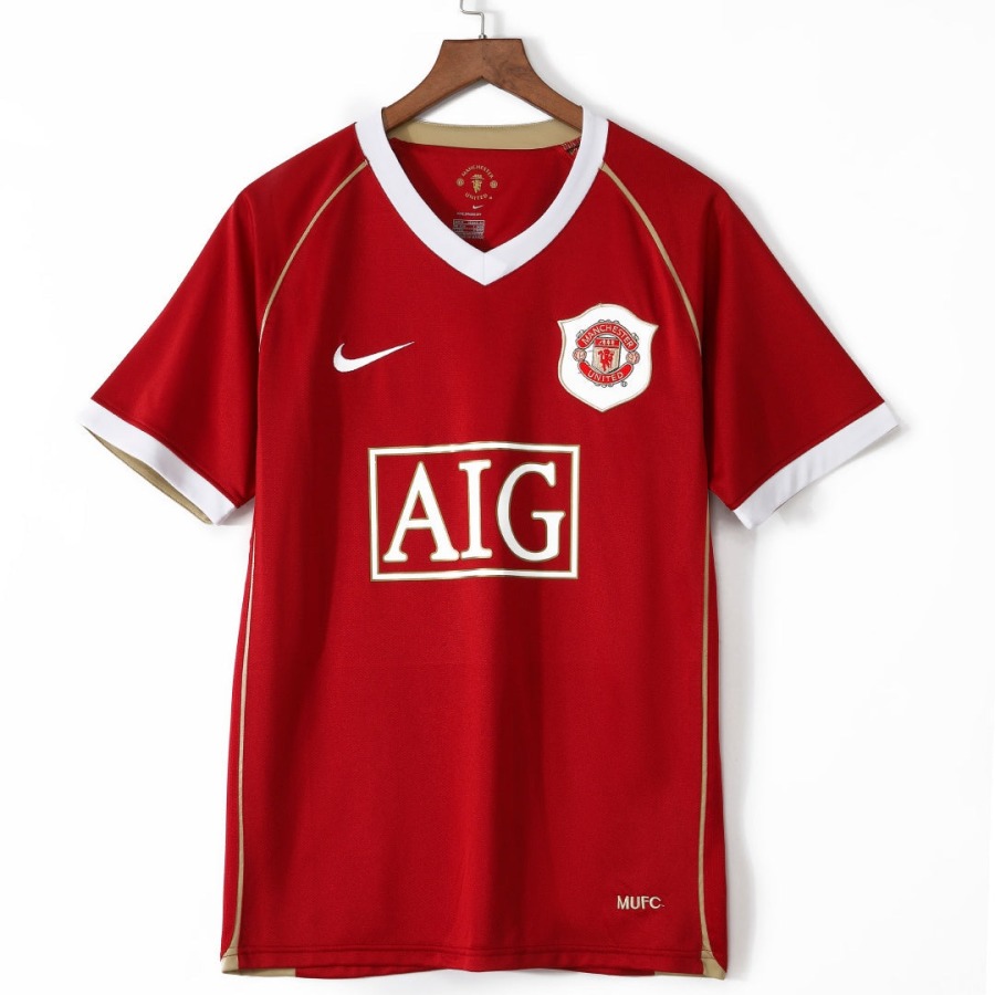 0fe3b6a03f3e3b5c4e575c88bcdd9160.jpg Koszulka Manchester United Domowa Retro 2006-2007